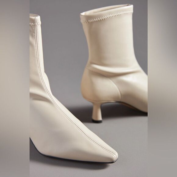 Angel Alarcon pointed toe kitten heel boots bone in size 41 - Picture 3 of 5